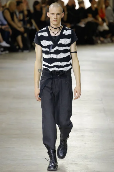 Look 34
